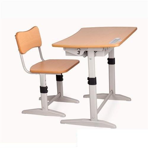 Cùng con làm lắp đặt bàn ghế học sinh tại nhà cực chuẩn. Bạn đã thử chưa?