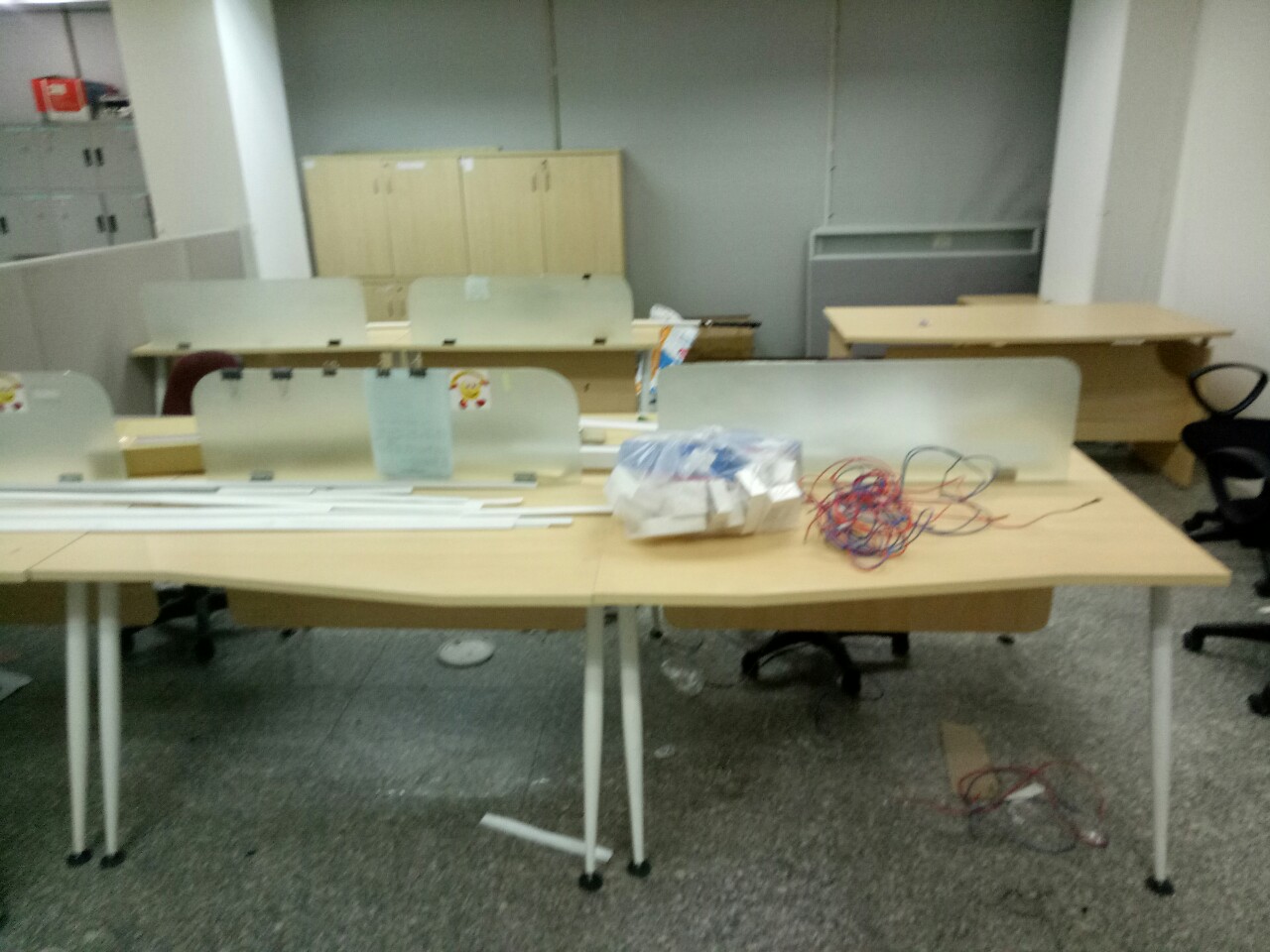 thi công bàn làm việc