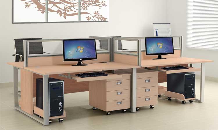 b&agrave;n l&agrave;m việc ch&acirc;n s&aacute;t