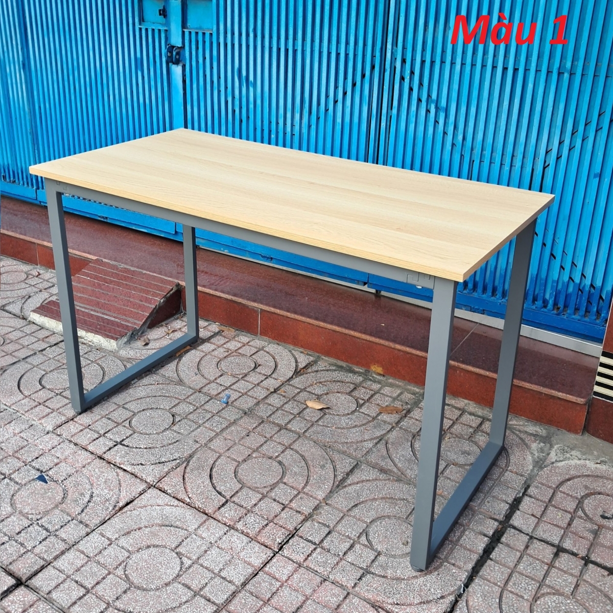 Bàn chân sắt dài 1m2