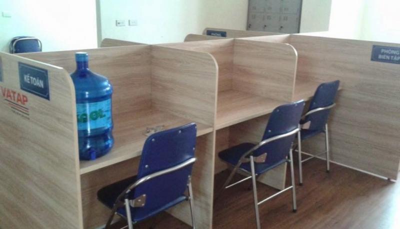 Vách ngăn bàn làm việc bằng gỗ PTVNG-07