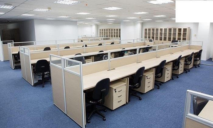 Vách ngăn bàn làm việc gỗ kính PTVNK-07