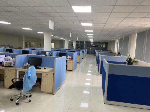 Vách ngăn bàn nhôm nỉ PTVNN-04